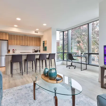 Private Apt With Kitchen & Gym